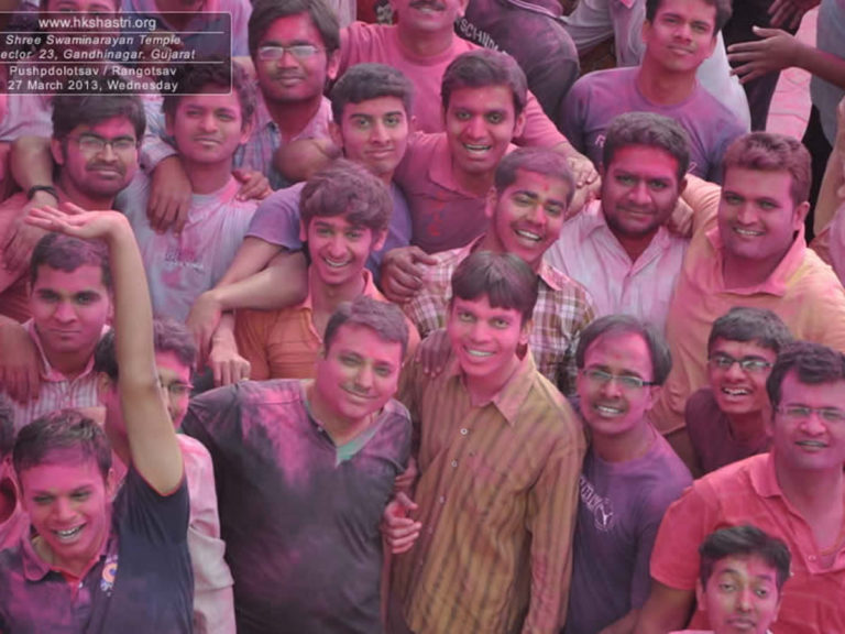 Pushpdolotsav - Dhuleti