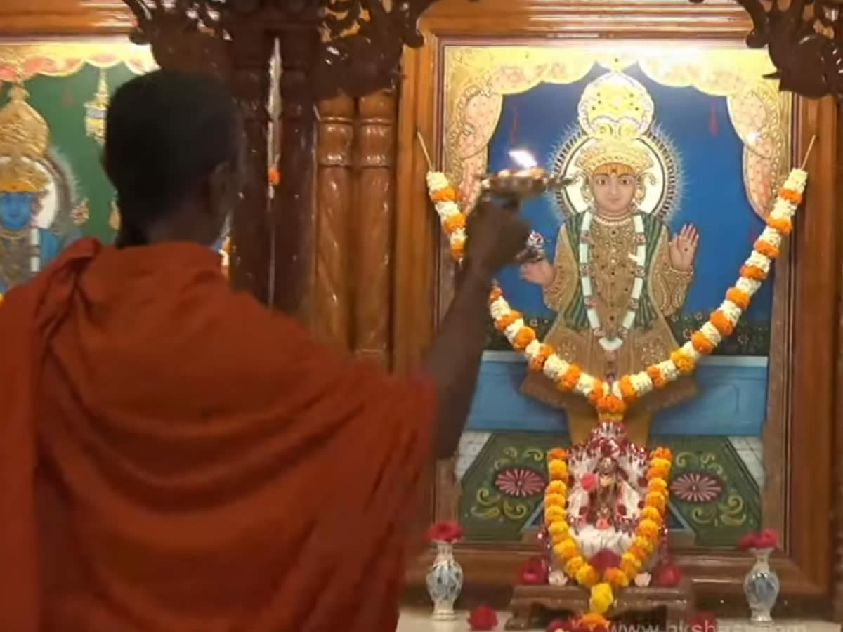 Daily Online Photo Darshan-1