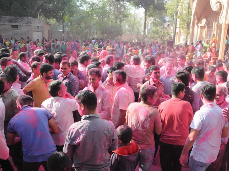 Pushpdolotsav - Dhuleti