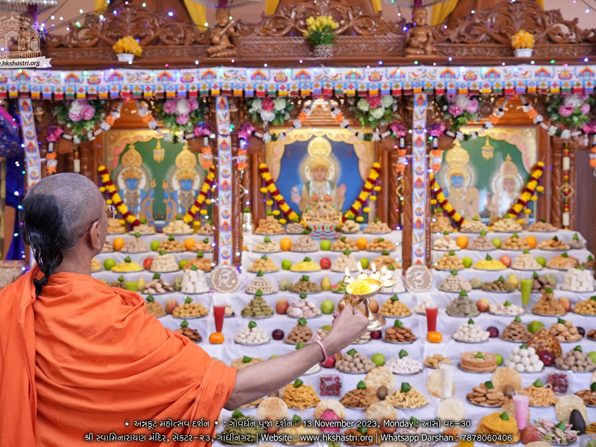 Annakut Aarti, Annakut Darshan