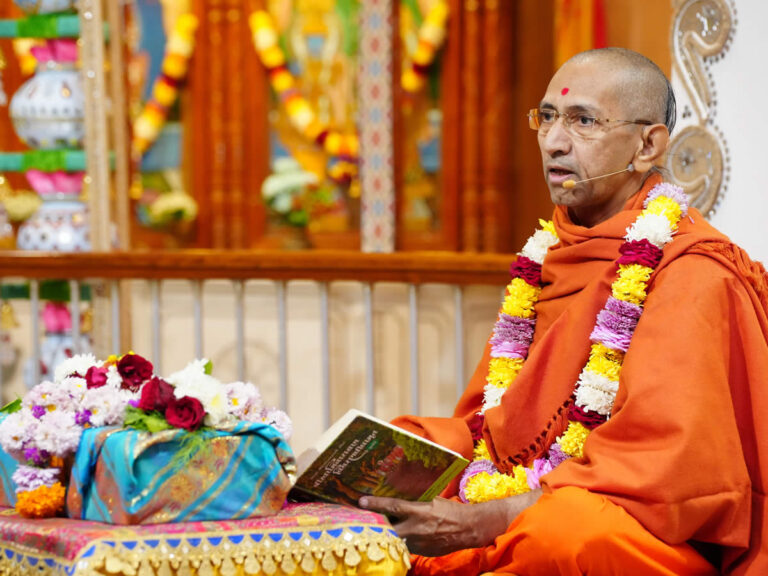 Shree Swaminarayan Vicharan Leelamrut Katha - Dhanurmaas Katha